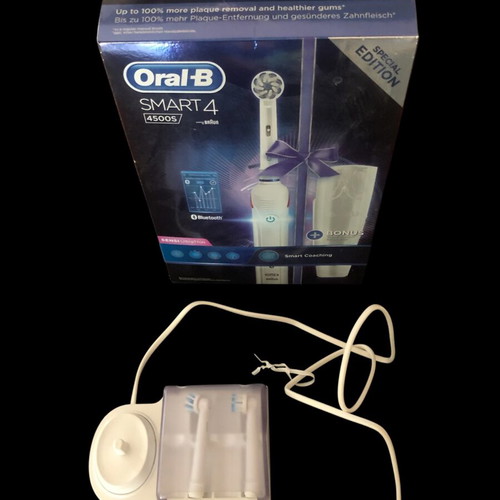 Oral-B Smart 4 4500S Special Edition electric toothbrush
