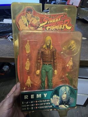 Capcom Sota Toys Street Fighter Round 4 Remy action figure like new
