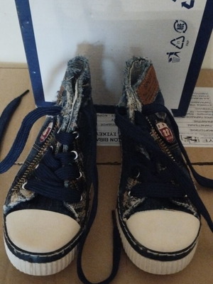 Denim sports boots size 26 for girl used