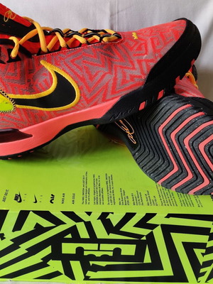 Παπούτσια μπάσκετ Nike LBJ NXXT Genisus καινούργια, μέγεθος 42.5, μαύρο/πορτοκαλί