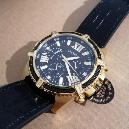 Guess Apex GW0053G3 men's watch new, gold stainless steel