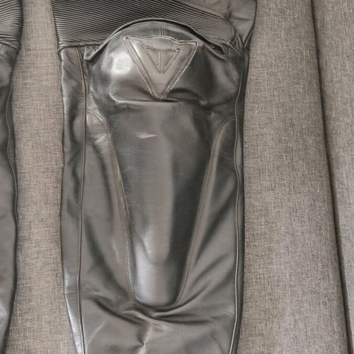Dainese leather pants used with knee reinforcements No 58