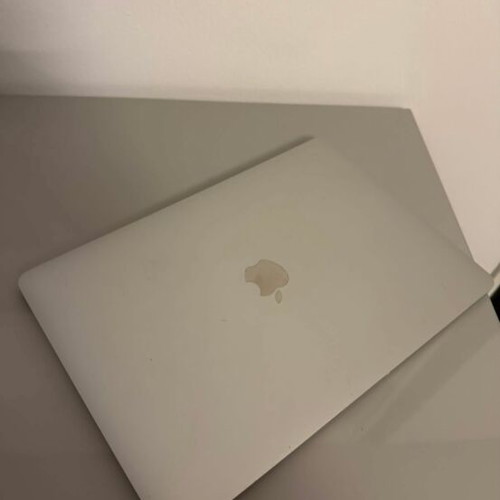 Apple MacBook Pro 13" 2019 like new, 16GB RAM, 250GB SSD