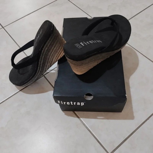 Firetrap wedges heeled flip-flops size 37, new, black