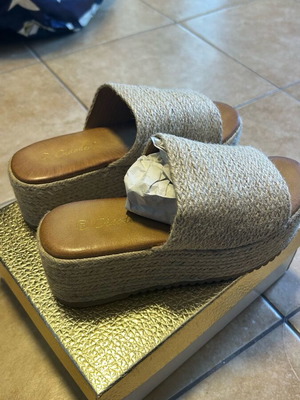 Summer platform shoes new size 37 beige