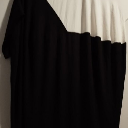 Women's sack-style dress black and white, new, jersey fabric