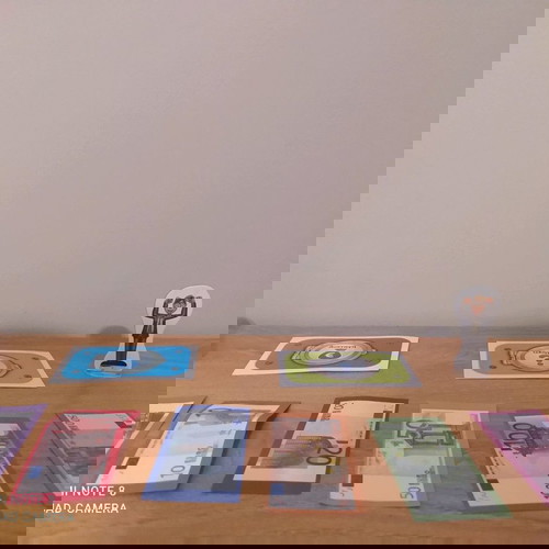 Модерна настолна игра тип Monopoly нова