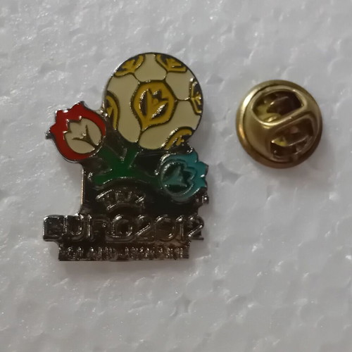 Euro 2012 Poland - Ukraine Football Collectible Pin new