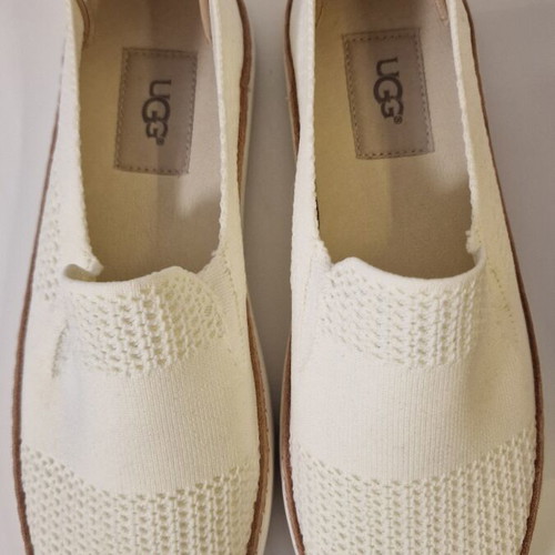 Ugg moccasins new, size 38, white beige