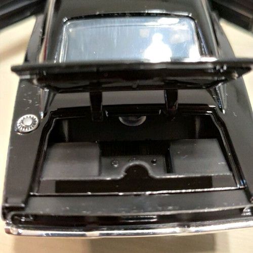Dodge Charger 1970 1:32 toy car like new with sounds and lights