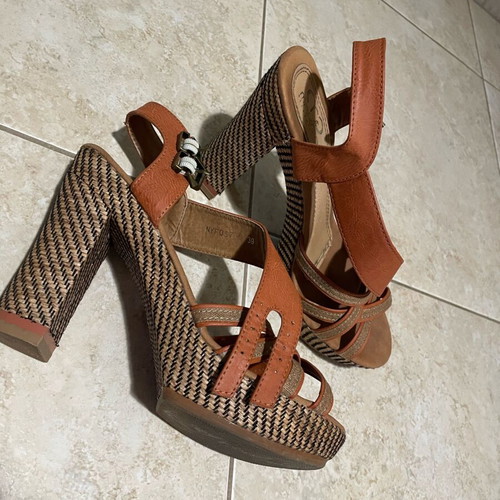 Brown orange women's summer shoes used, size 39