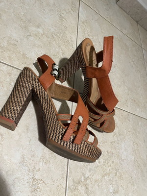 Brown orange women's summer shoes used, size 39