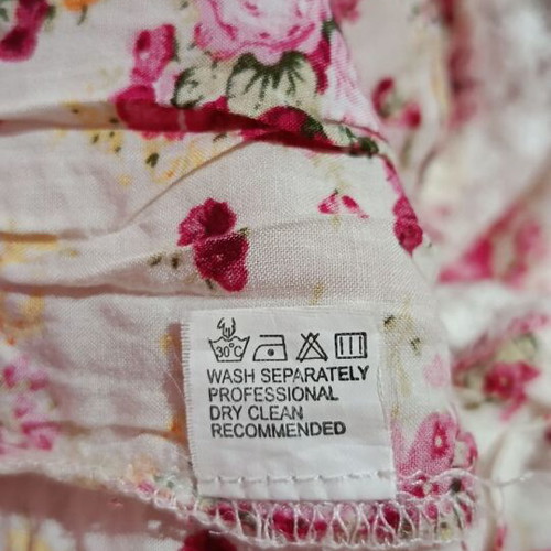 Airy blouse used, one size, floral with lace details