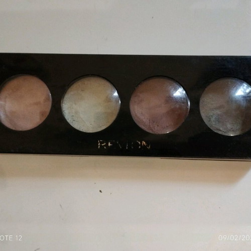 Revlon creamy eyeshadow set used
