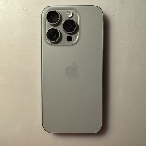 I Phone 15 Pro 128GB like new, gray, Apple iOS