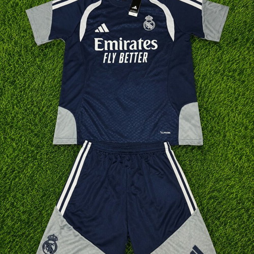 Real Madrid training set, large, official replica