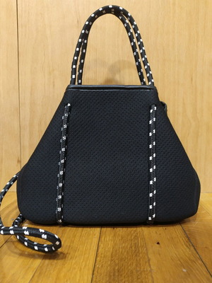 Women's shoulder bag new, black, dimensions 29-20 cm