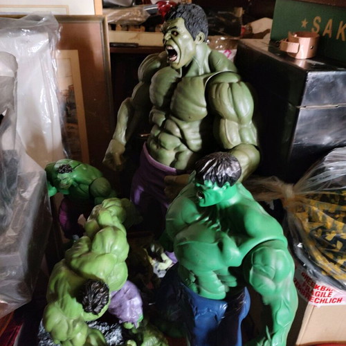 Συλλογή 20 φιγούρων Hulk σαν καινούργιο
