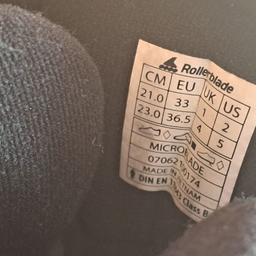Rollerblade Kids Rollers Size 33 Like New