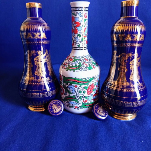 Metaxa porcelain bottles set of 3, like new, 18K gold and floral design