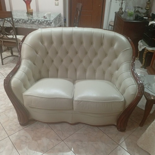 Leather living room set like new