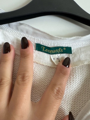 Leonard's T-shirt