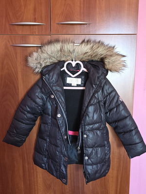 Michael Kors girls' winter jacket size 3T like new, black
