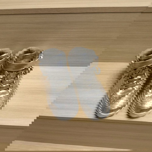 Αθλητικά παπούτσια ασημί σαν καινούργια, νούμερο 40