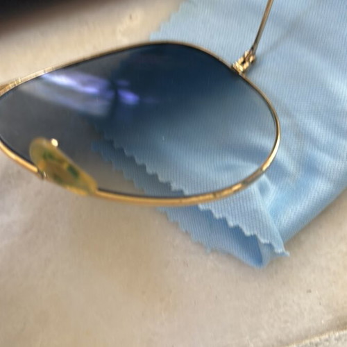 Ray-Ban Aviator RB3025 sunglasses used