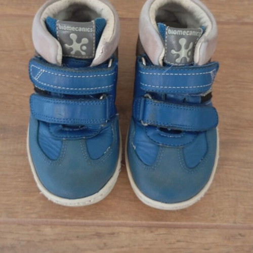 Biomecanics casual shoes size 26, blue