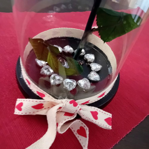 Eternal rose in glass dome with wooden base, like new