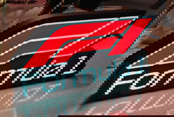 Formula 1 Edition Διακοσμητικό Φωτιστικό Lightbox - σύνδεση με usb + χειριστήριο