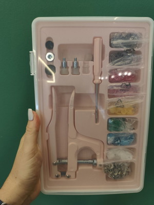 Press for attaching buttons and studs like new