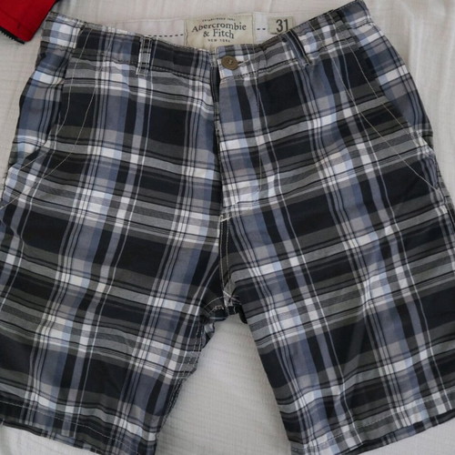 Abercrombie & Fitch Bermuda like new, size M, white and blue