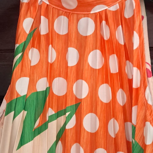 Zeta Otto dress one size, like new, pleated with polka dots