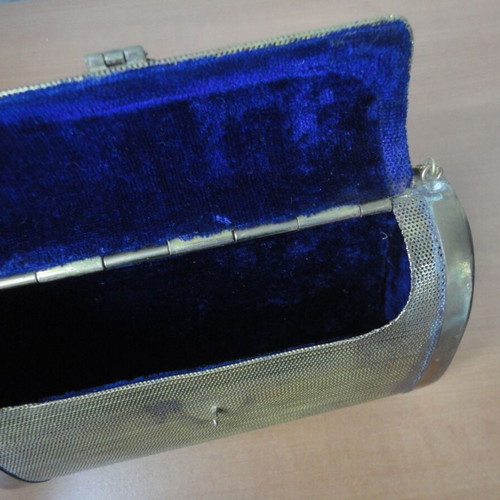 The Hind antique bag used, early 20th century, brass with plush interior