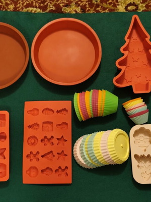 Silicone baking molds set 35 pcs, cupcake and Christmas shapes