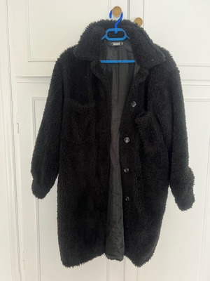 Teddy coat used Missguided black, size S
