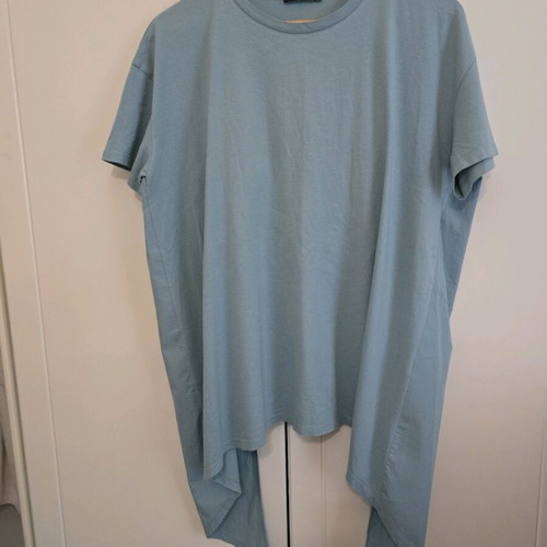 Zara blouse with unique back, like new, size S