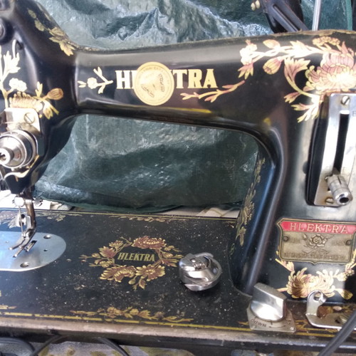 HLEKTRA sewing machine used, functional