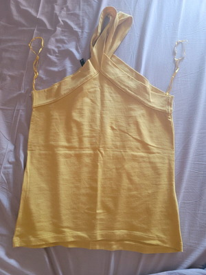 Top with unique neck tie like new, cotton yellow size M