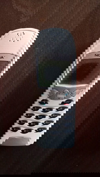 Κινητό τηλέφωνο Nokia 6210