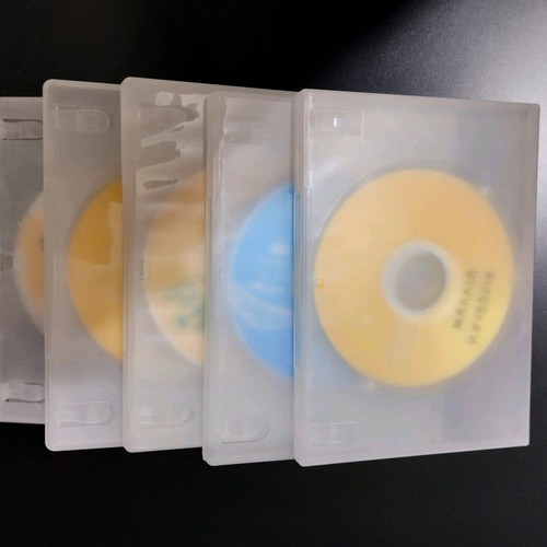 DVD cases white like new, pack of 5 pieces