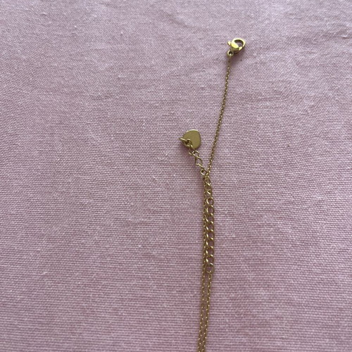 Necklace stainless steel like new, does not tarnish