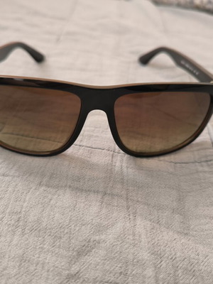 Ray-Ban RB4147 Boyfriend γυαλιά ηλίου καινούργια, μαύρο με καφέ