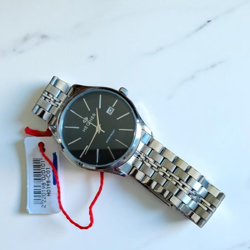 Hegner men's wristwatch new with black dial and silver bracelet
