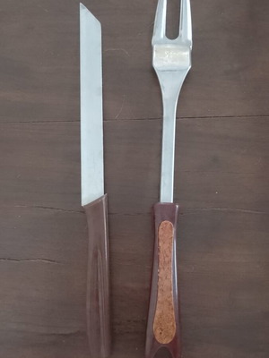 Carving knife and fork like new, not a set