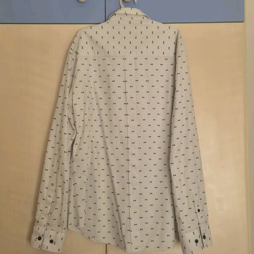 Men's white shirt like new with details size M