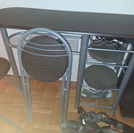 Bar with 2 stools like new