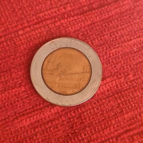 Italian 500L coin like new
